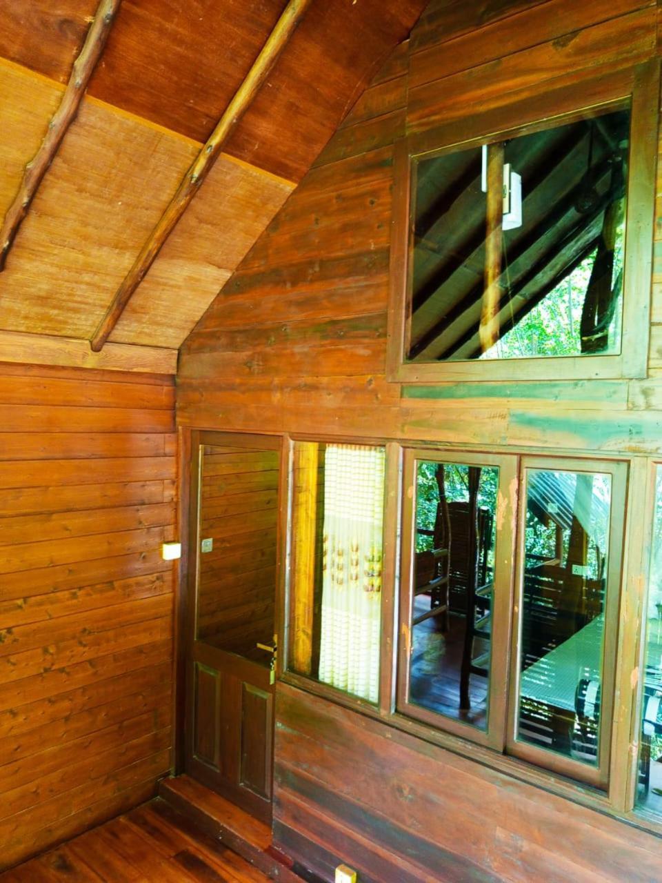 Jungle Face Inn Ела Екстериор снимка