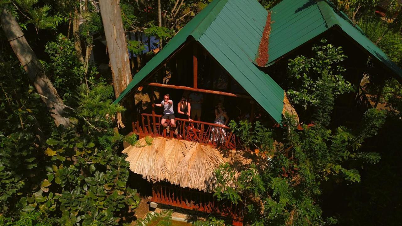 Jungle Face Inn Ела Екстериор снимка